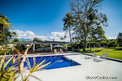 ESPECTACULAR FINCA LA PERLA EN RENTA