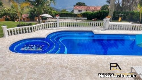 Alquiler de hermosa finca en Copacabana 338