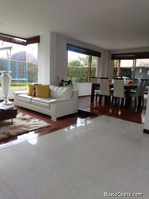 LINDA CASA CAMPESTRE CHIA GUAYMARAL 380 METROS 2 PISOS