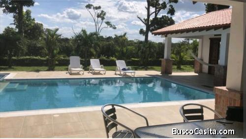 Se alquila finca privada en villeta 