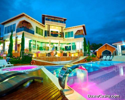 ESPECTACULAR FINCA EL DIAMANTE