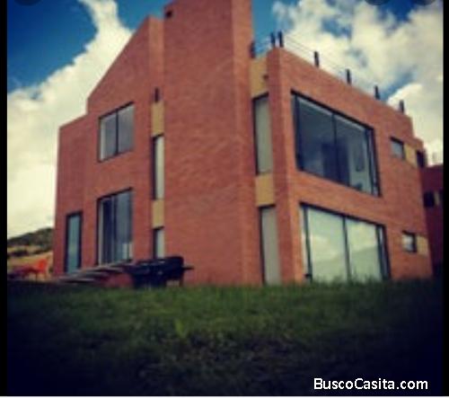 Casa en Venta en encenillos de sindamanoy Chía, Cundinamarca RENTO CASA ENCENILLOS DE SINDAMANOY 5 N
