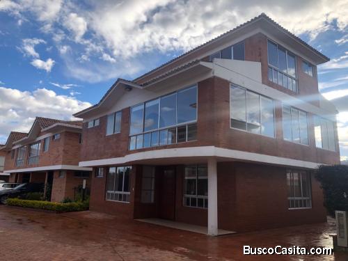 Vendo linda casa, en Cajicá Cundinamarca