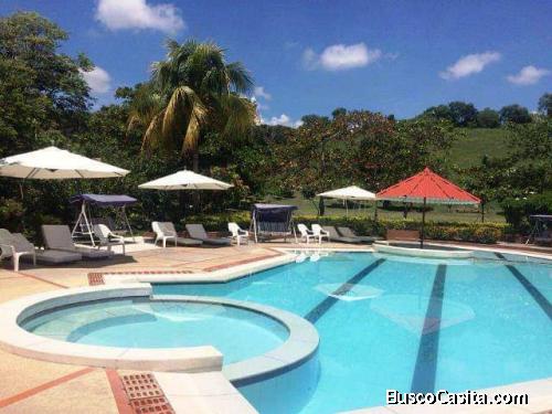 Se alquila finca privada en la Vega 