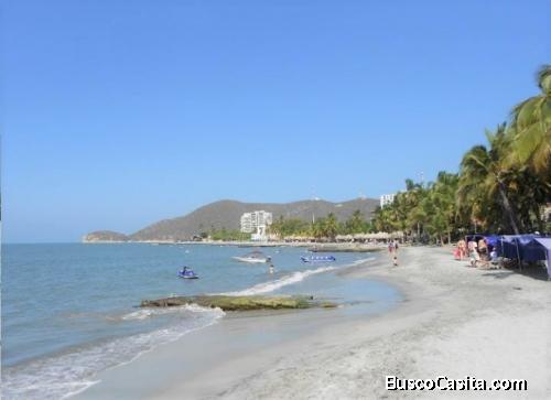 Cabaña con Piscina en la Playa de El Rodadero Sur, Santa Marta, Colombia  	