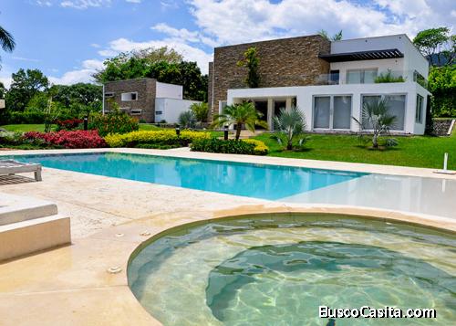 ESTUPENDA FINCA LOS LAGOS EN PIEDECUESTA