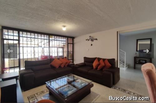Linda casa en venta - Barrio Bonanza - 161 mm2