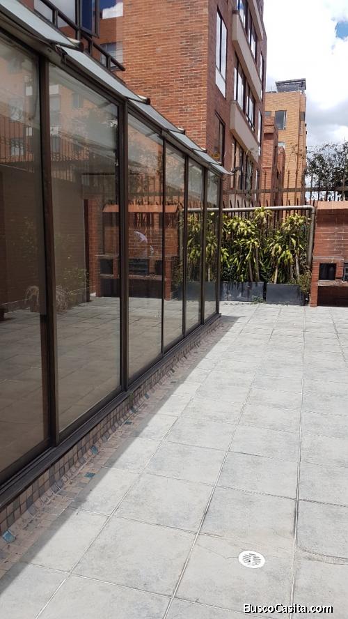 ALQUILO APTO SANTA BARBARA 130 METROS+50 TERRAZA 3 HABITACIONES