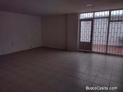 SE RENTA CASA