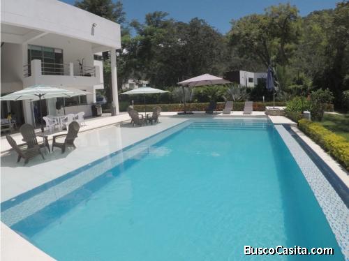 COMODA FINCA VILLA SARA