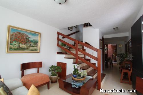 Excelente casa en unidad cerrada, Guarne