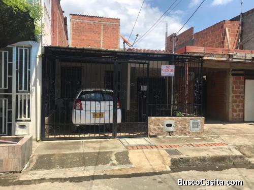 Vendo casa Acceso Vía Vehicular