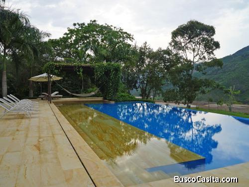 ALQUILO FINCVA EN LA VEGA