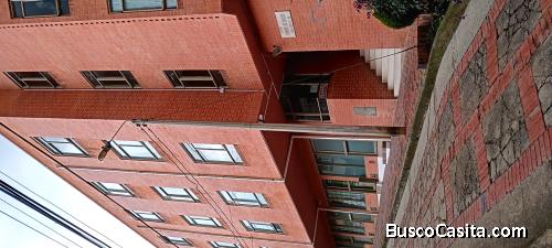 Vendo apartaestudio de un solo ambiente en edificio de propiedad horizontal