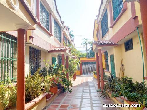 Casa de 2 Pisos Cerca la Playa de El Rodadero, Santa Marta, Colombia 