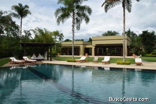 ALQUILO FINCA EN VILLETA