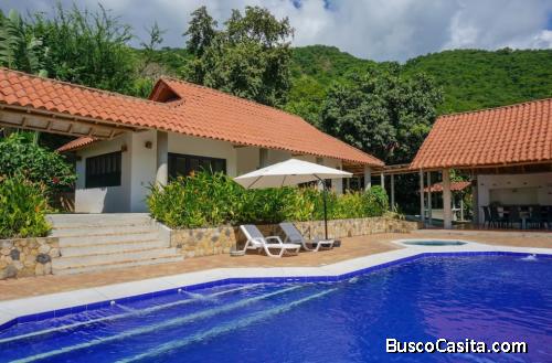 HERMOSA FINCA EL PEDREGAL