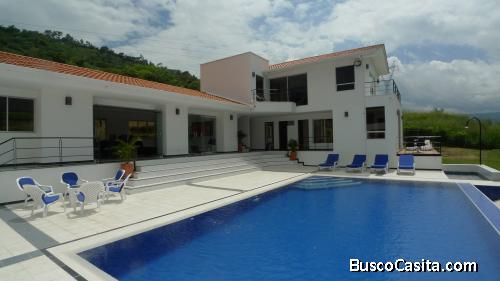 ALQUILER DE FINCA EL CASTILLO