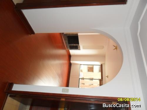 ¡¡BARRIO LA CAROLINA (Exclusivo Sector), ECONÓMICO!! (60M²).