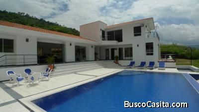 ALQUILO FINCA EN ALTAGRACIA