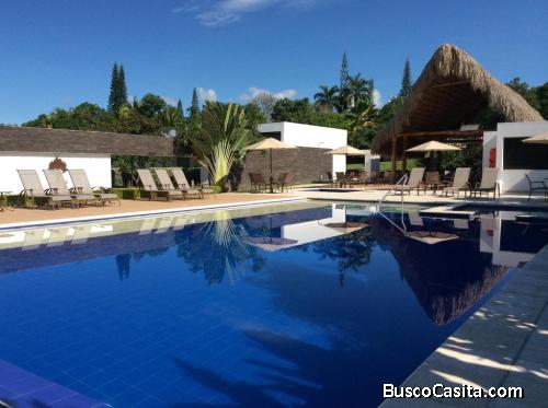 ESPECTACULAR FINCA EN LA VEGA CON DISPONIBILIDAD INMEDIATA