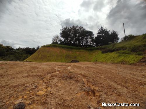 Lote en unidad cerrada, Guarne