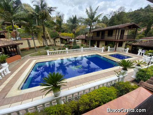 Finca para institución con piscina en Guarne