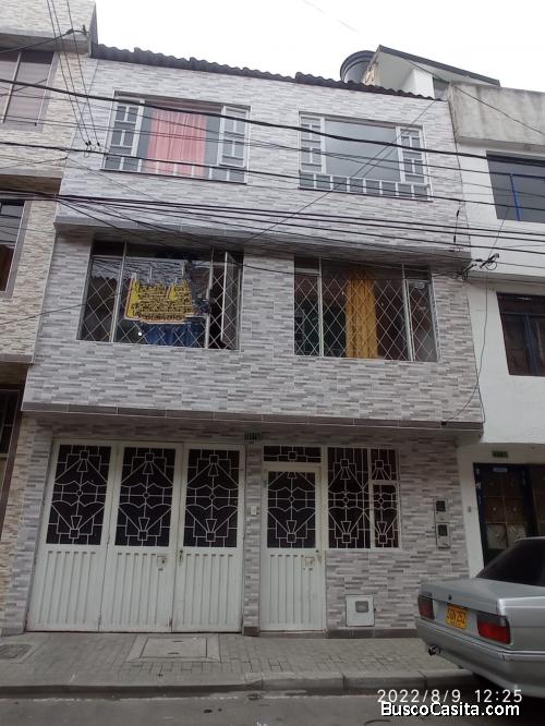 SE VENDE CASA VILLAS DEL DORADO 