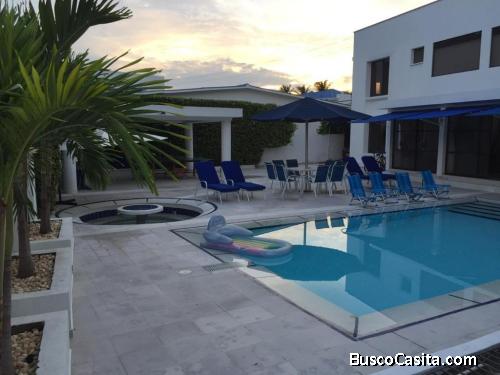 Se vende casa en Girardot, Condominio el Peñón