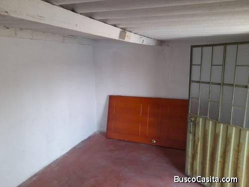 VENDO CASA EN MADRID BARRIO ECHAVARRIA