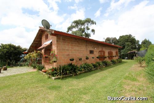 Finca en Guarne, cerca a la autopista