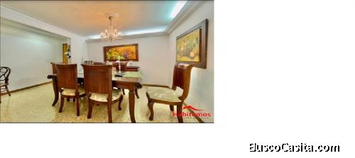 EXCLUSIVO APARTAMENTO EN MEDELLIN CERCA AL PRIMER PARQUE DE LAURELES.  CLAVE 166.