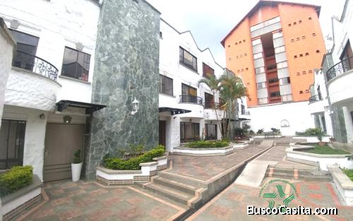 Vendo Casa hermosa en conjunto cerrado de Pinares Pereira