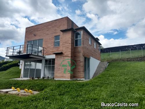 Vendo Casa en Condominio Campestre de Combia Pereira