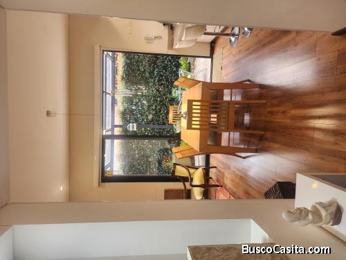 arriendo casa UN PISO CLUB HoUSE  3 Habitaciones + cuarto de servicio+3 parqueaderos 
