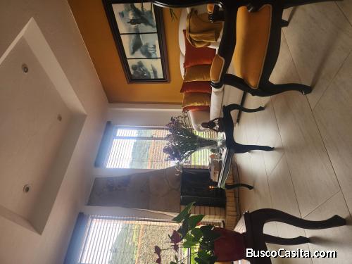 Oportunidad *** Vendo CASA 110 metros de construcción  linda remodelada 2 pisos + altillo (3 habitac