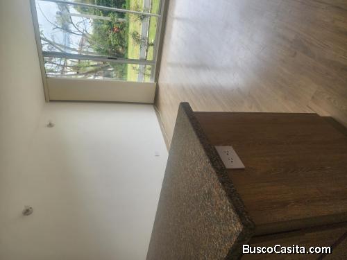 CHIACLUB HOUSESECTOR PARMALAC Arriendo apto  PRIMER PISO ZONA VERDE PEQUEÑA 58 metros 3 habitacion