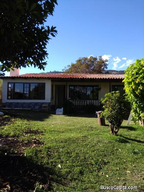 ARRIENDO CASA CAMPO SUBACHOQUE CUNDINAMARCA