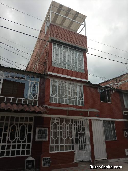 Hermosa casa en Venta, a 5 minutos de la Clínica Roma Colsubsidio