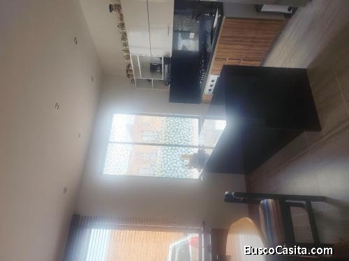 Vendo  casa  FULL CLUB HOUSE, de 2 pisos, 110 metros, habitacion principal en primer piso con baño p
