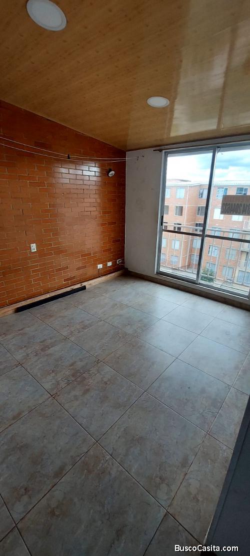 Espectacular apartamento en conjunto cerrado sala comedor con balcon, 3 habitaciones, 2 baños.