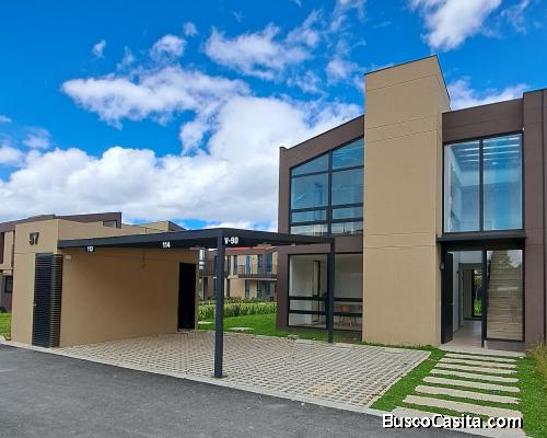 ÚLTIMA CASA CAMPESTRE CON BALCÓN Y TERRAZA LISTA PARA ESTRENAR EN COTA DE 160 M2