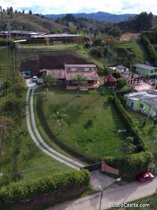 Hermosa casa Finca con excelente ubicación 
