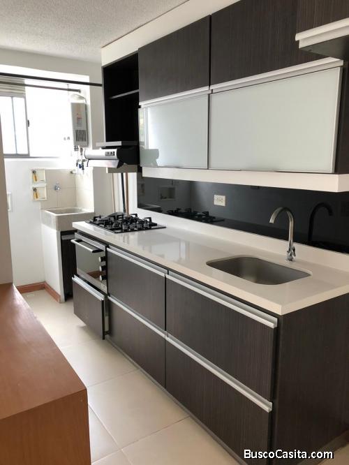 APARTAMENTO 3 ALCOBAS , CON EXCELENTE UBICACION EN SABANETA Y HERMOSA COCINA!