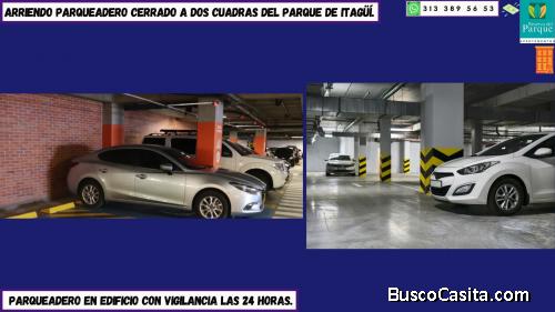 ARRIENDO HABITACIÓN AMOBLADA EN EDIFICIO DE ITAGÜÍ, A 3 CUADRAS DEL PARQUE PPAL; INCLUYE SERVICIOS