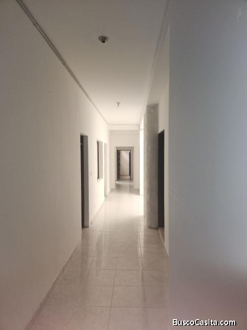 SE RENTA ESPECTACULAR CASA COMERCIAL EN PEREIRA 