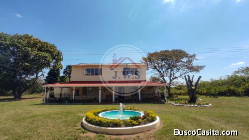 Venta Casa Quinta En Villavicencio Cerca A La Fuerza Aerea - Hectárea Y Media - Jws Inmobiliaria 