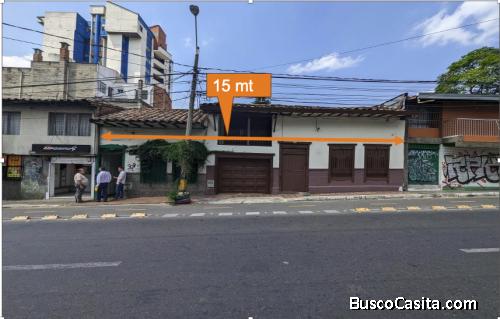 Casa - terreno (712 mt2) ubicado en el barrio Boston, perfecto para construcción de edificio Airbnb,