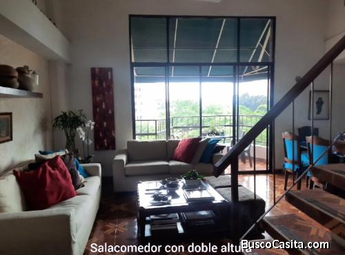 Apto duplex en Versalles, excelente ubicación