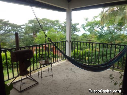 Vendo casa grande
